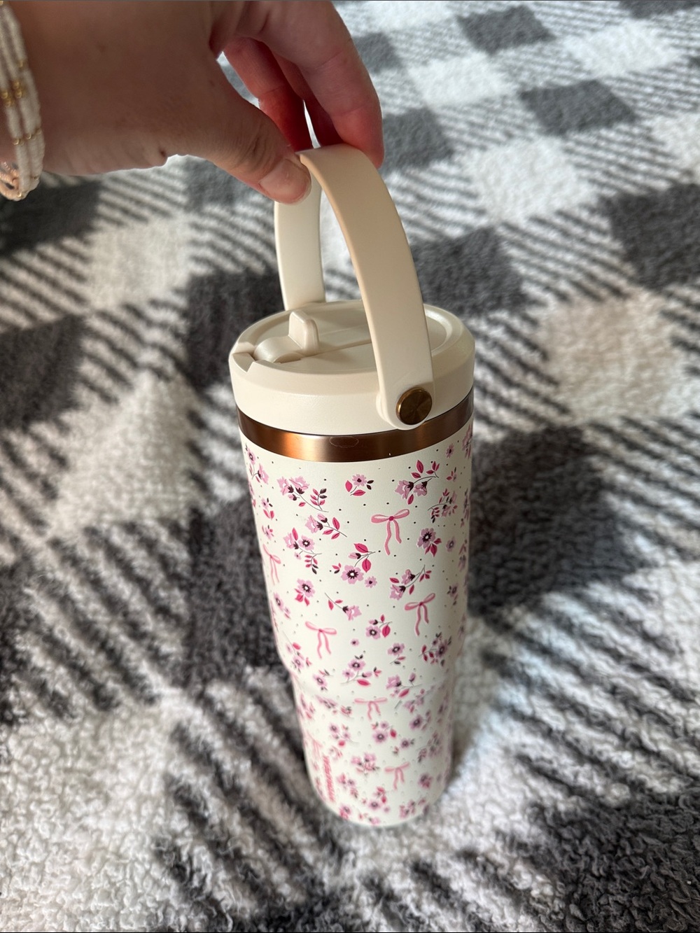 HydraPeak Floral Print Cream & Pink Floral and Bow Water Bottle 🩷🌷 - Picture 3 of 5